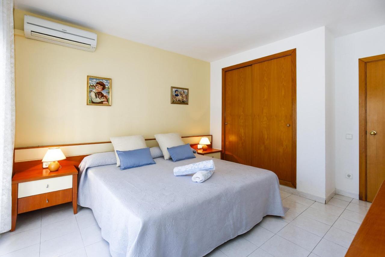 Gongora Planet Costa Dorada Apartment Cambrils Bagian luar foto