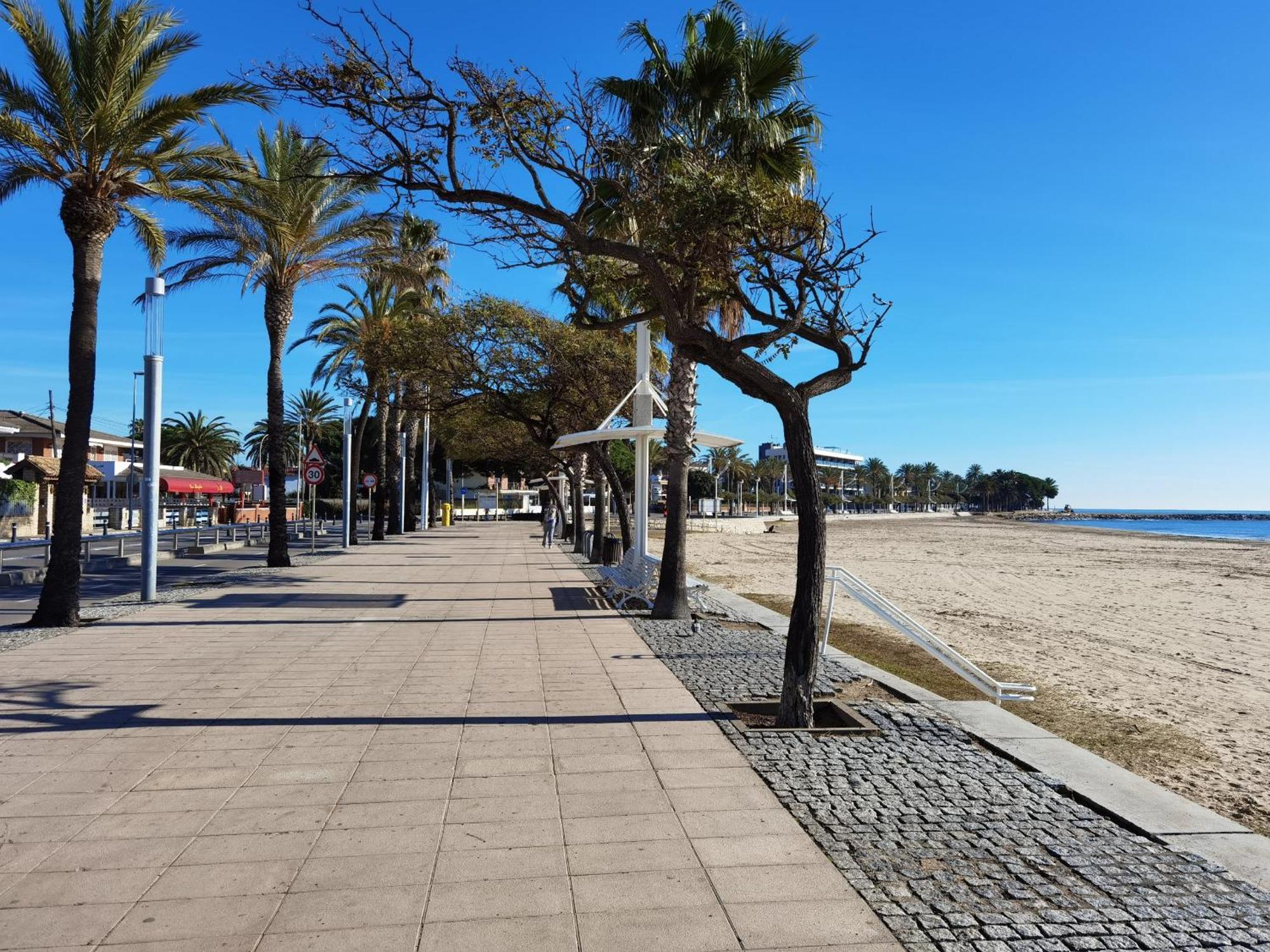 Gongora Planet Costa Dorada Apartment Cambrils Bagian luar foto